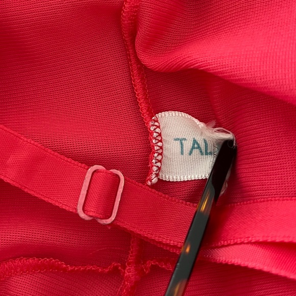 VINTAGE Luxite by Kayser Red Full Slip Adjustable Straps Lace Trim Ruffle Hem - Picture 14 of 16